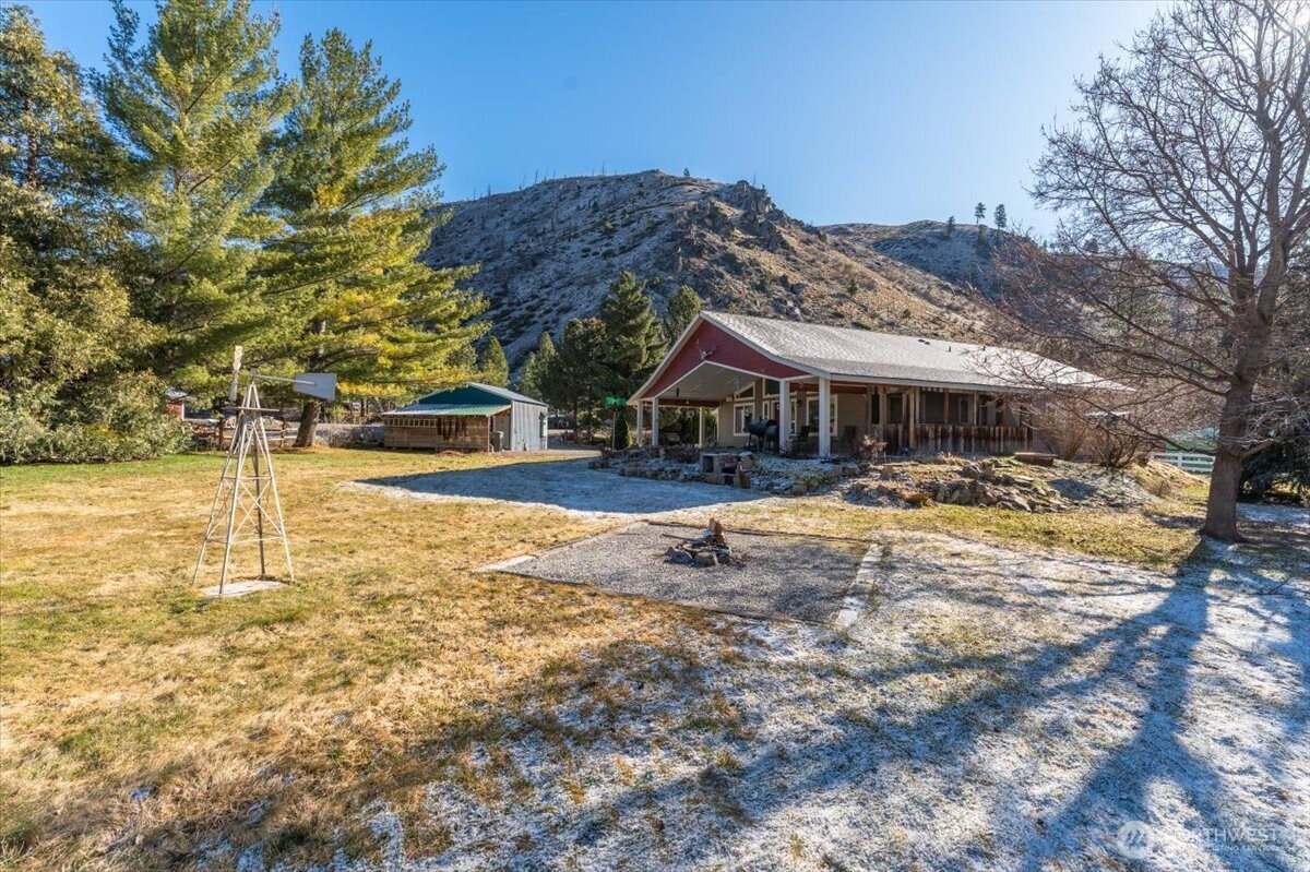 12821 Entiat River Road Entiat, WA 98822 - Photo 3 of 38