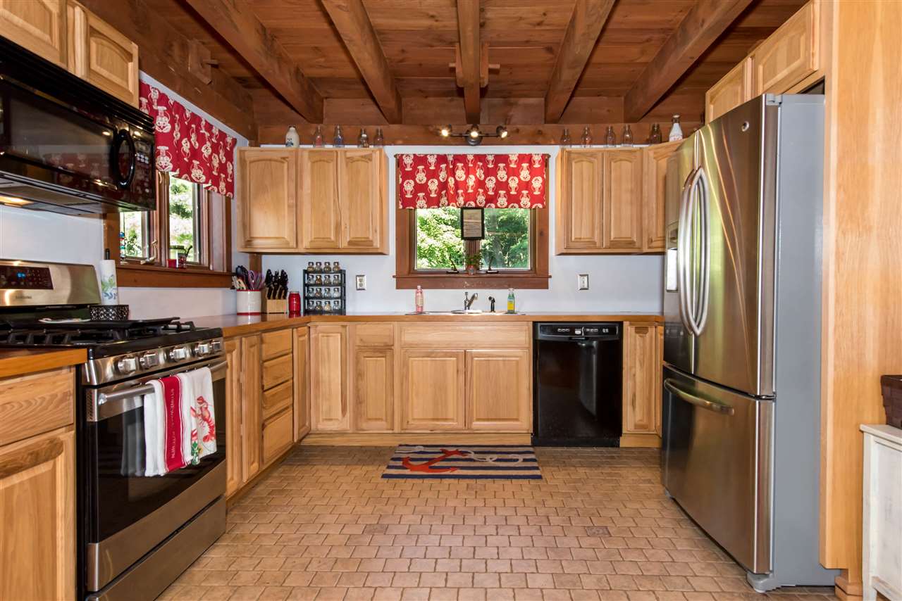 7 Thomas Road York, ME 03909 - Photo 10 of 30