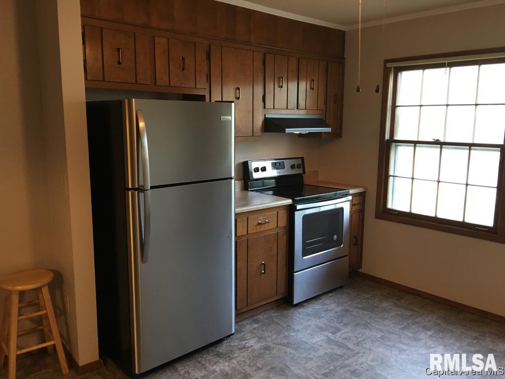 2916 Selkirk Road Springfield, IL 62702 - Photo 2 of 7
