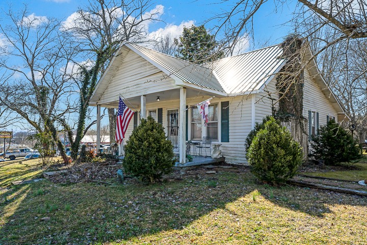 113 West Shellsford Road McMinnville, TN 37110 - Photo 1 of 33 Gallery Image 1