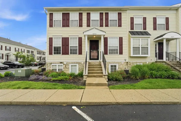 $182,000 | 5893 Andrew John Drive, Unit 17, New Albany, OH 43054