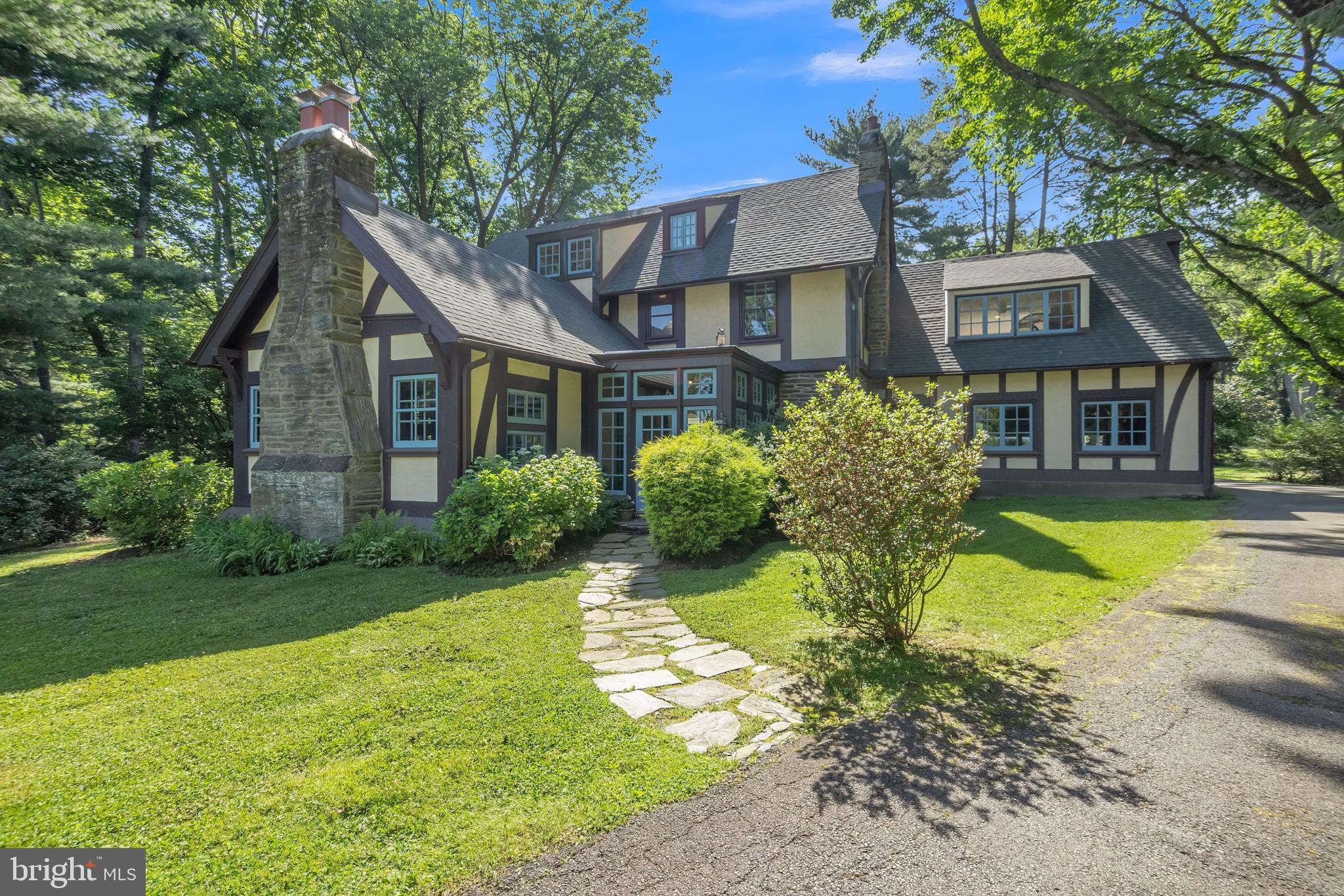 Quintessential Rose Valley Home