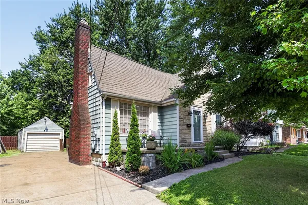 $149,900 | 2242 Cordova Avenue, Youngstown, OH 44504