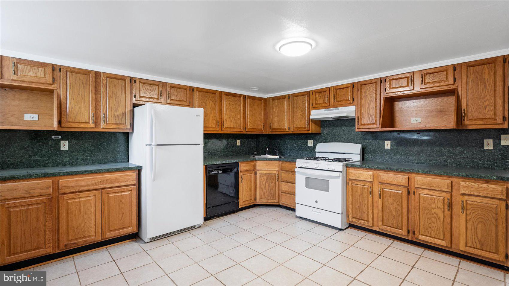 2905 Federal Street Baltimore, MD 21213 - Photo 18 of 43 Apt. A