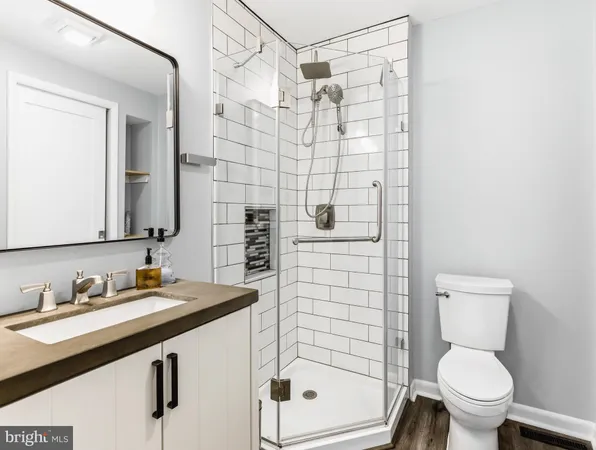 $3,750 | 125 West Kings Highway, Audubon, NJ 08106