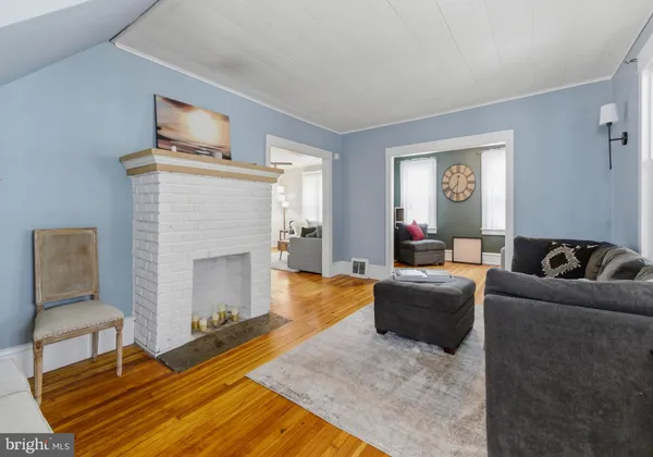 $3,750 | 125 West Kings Highway, Audubon, NJ 08106