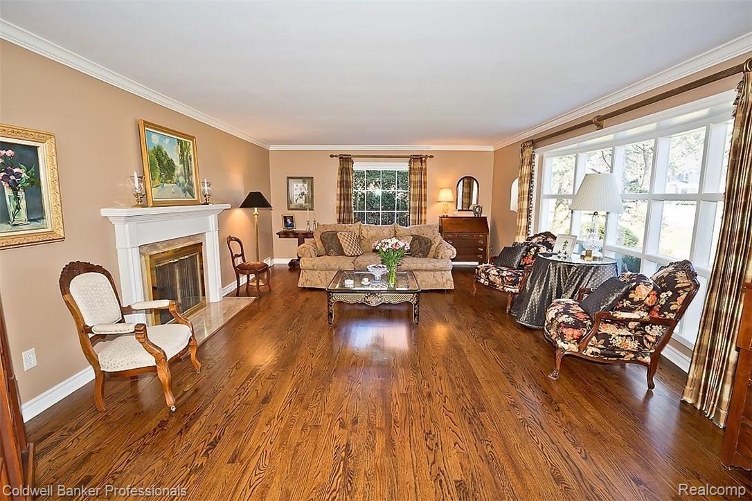 601 North Glengarry Road Bloomfield Hills, MI 48301 - Photo 9 of 63 592A1758.jpg