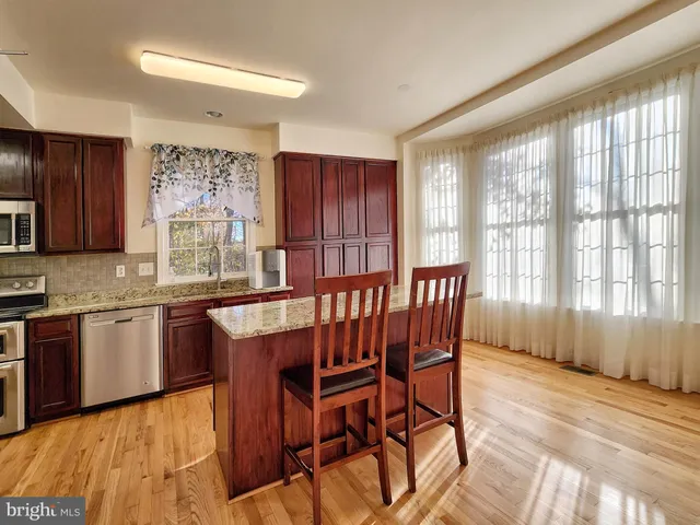 $699,900 | 8026 Readington Court, Springfield, VA 22152