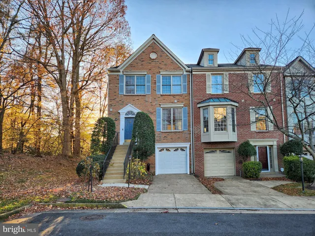 $699,900 | 8026 Readington Court, Springfield, VA 22152