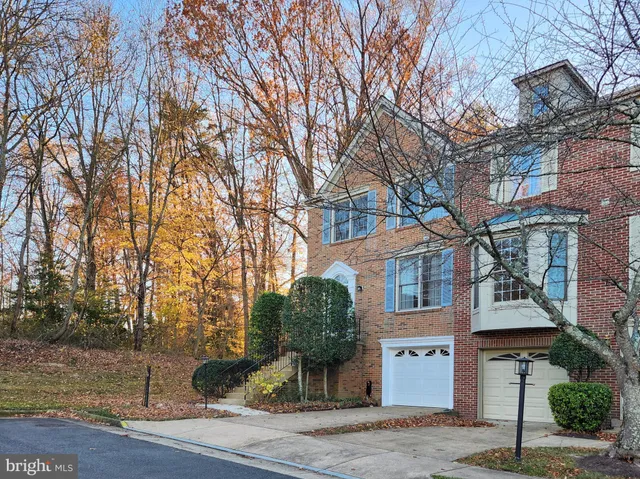 $699,900 | 8026 Readington Court, Springfield, VA 22152