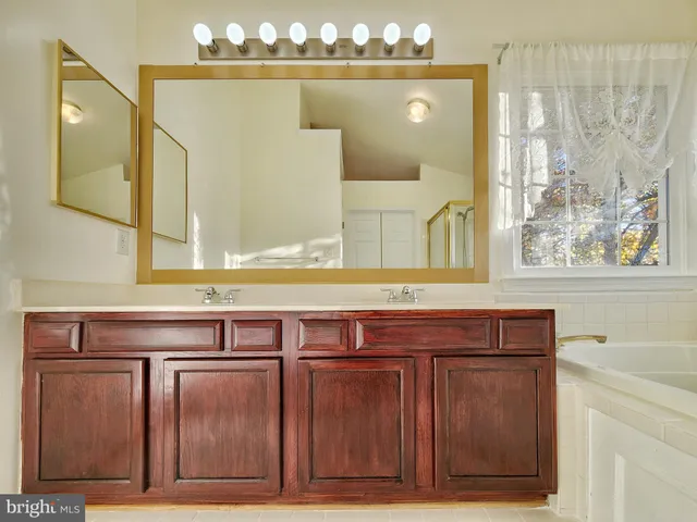 $699,900 | 8026 Readington Court, Springfield, VA 22152