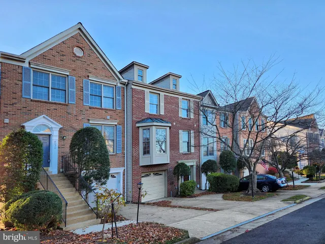 $699,900 | 8026 Readington Court, Springfield, VA 22152