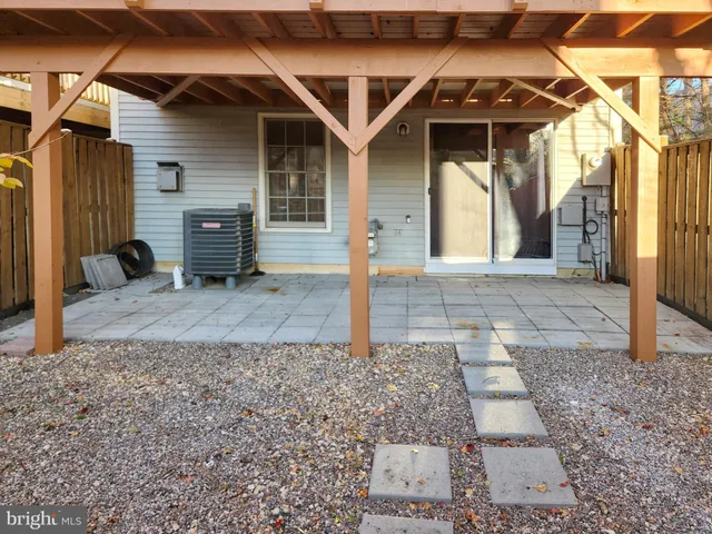 $699,900 | 8026 Readington Court, Springfield, VA 22152