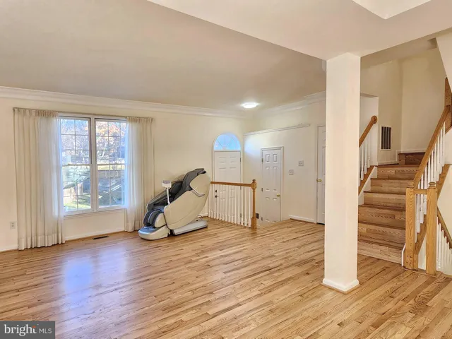 $699,900 | 8026 Readington Court, Springfield, VA 22152