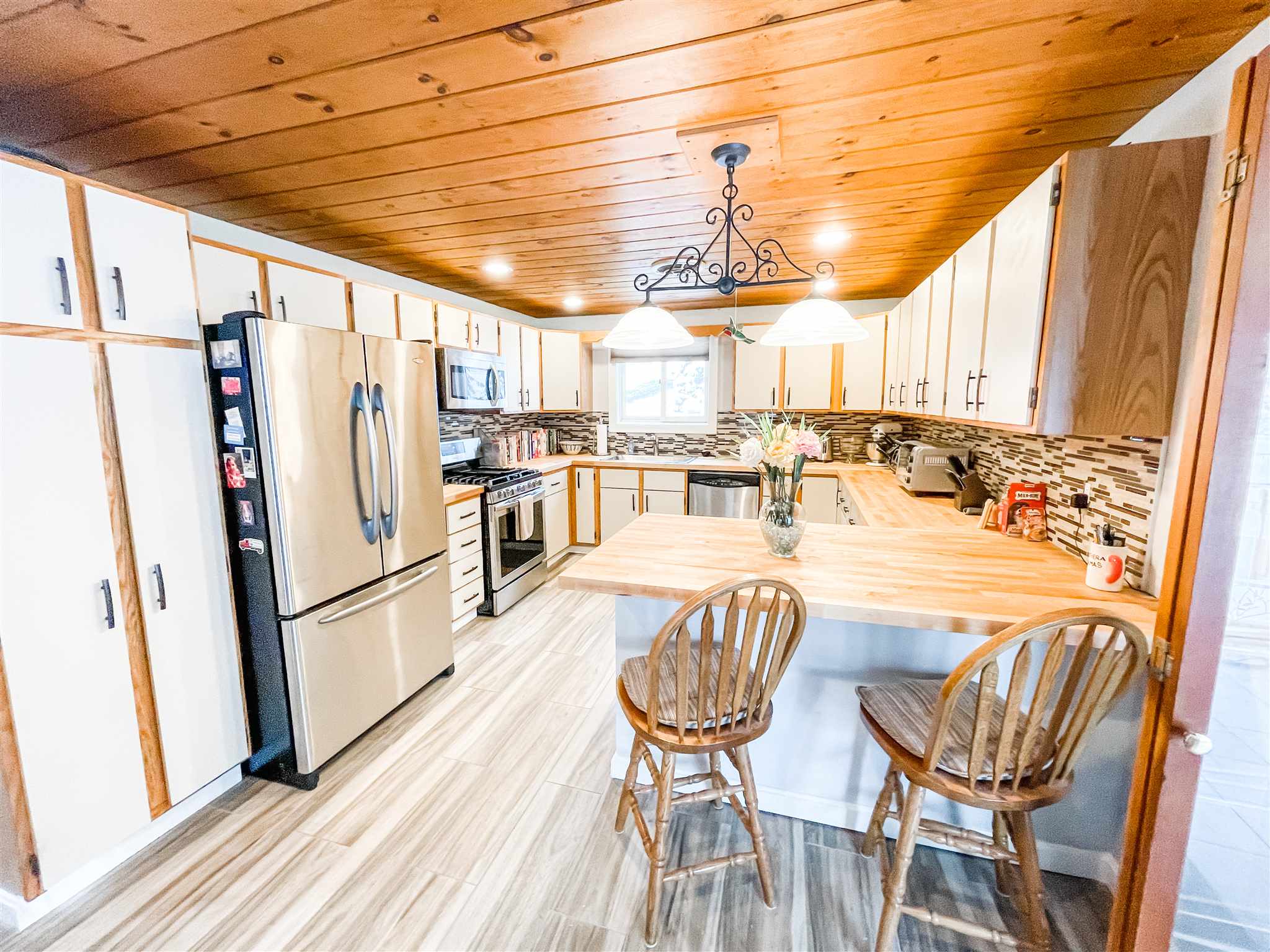 1039 Cherry Valley Road Gilford, NH 03249 - Photo 2 of 23 Gallery Image 2