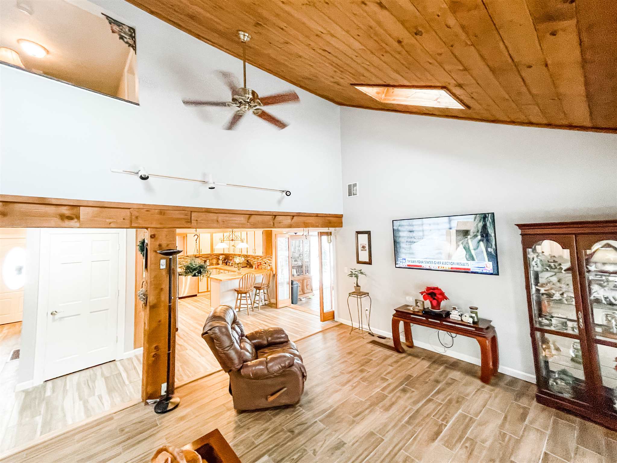 1039 Cherry Valley Road Gilford, NH 03249 - Photo 9 of 23 Gallery Image 9