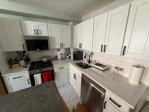 $3,450 | 204 Endicott Street, Unit 2, Boston, MA 02113