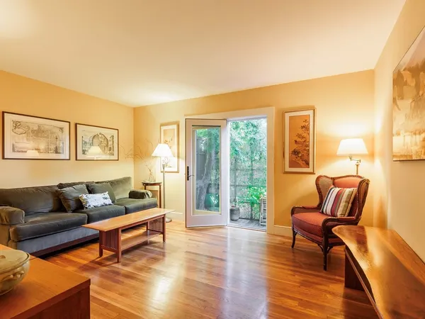 $2,800 | 53 Sacramento Street, Unit 1, Cambridge, MA 02138