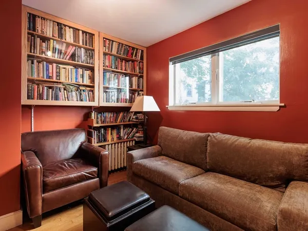 $2,800 | 53 Sacramento Street, Unit 1, Cambridge, MA 02138
