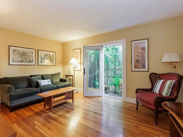 $2,800 | 53 Sacramento Street, Unit 1, Cambridge, MA 02138