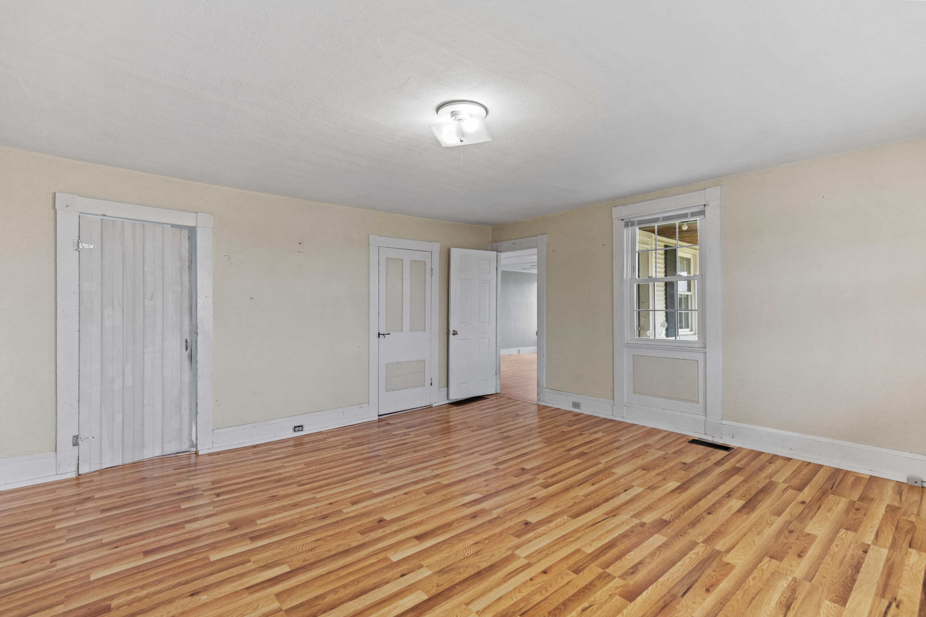 377 Hanson Ridge Road Sanford, ME 04083 - Photo 18 of 54 337 Hanson Ridge Springvale_016
