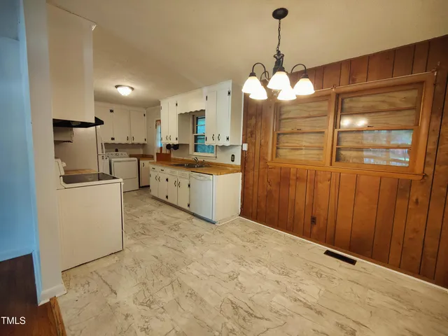 $290,000 | 406 Avery Street, Garner, NC 27529