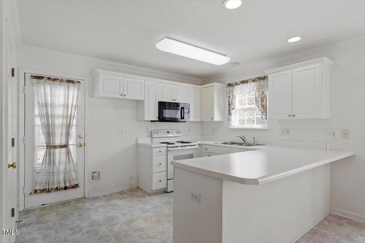 7201 Spanglers Spring Way Raleigh, NC 27610 - Photo 5 of 25 7201 Spanglers Spring Way