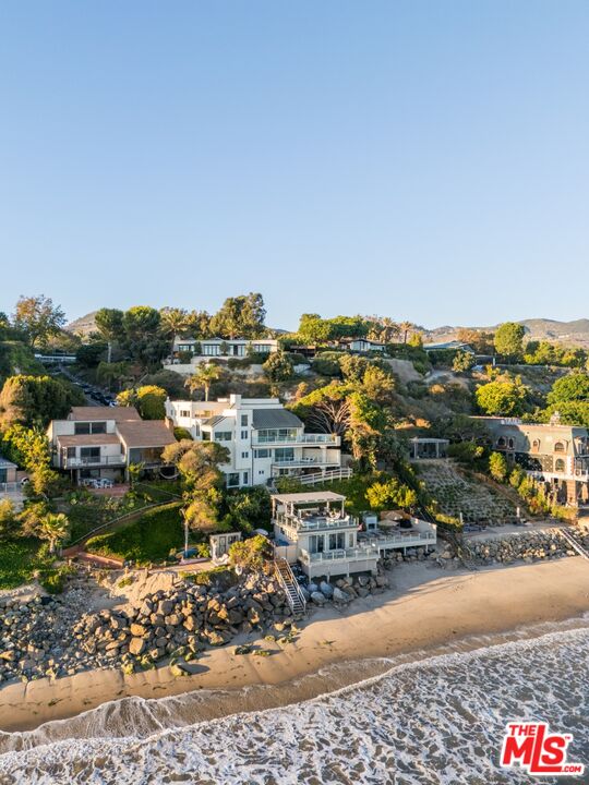 28026 Sea Ln Drive Malibu, CA 90265 - Photo 36 of 37 a view of a city