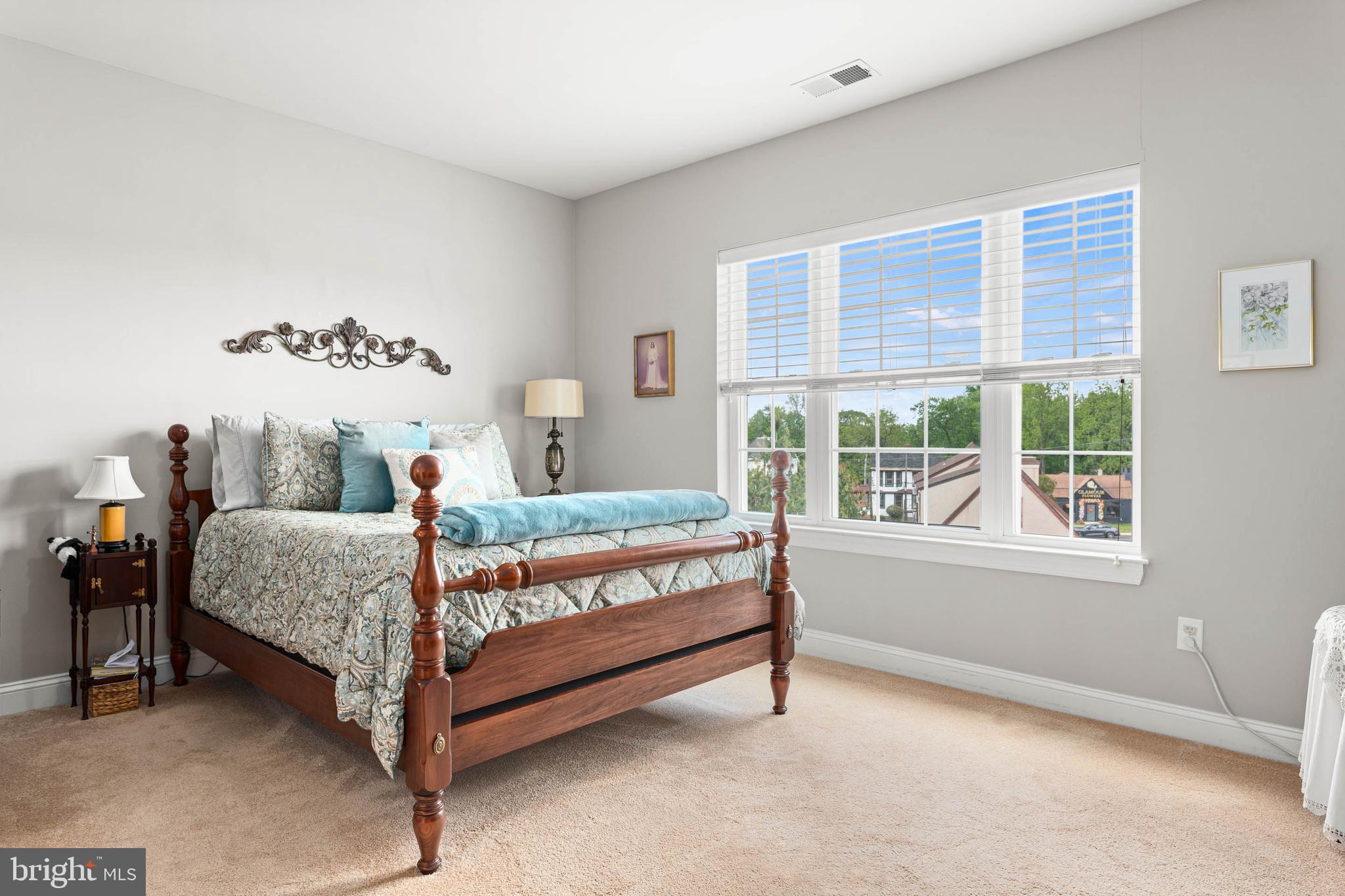 756 Street Road, Unit 35 Southampton, PA 18966 - Photo 12 of 31 Primary Bedroom suite