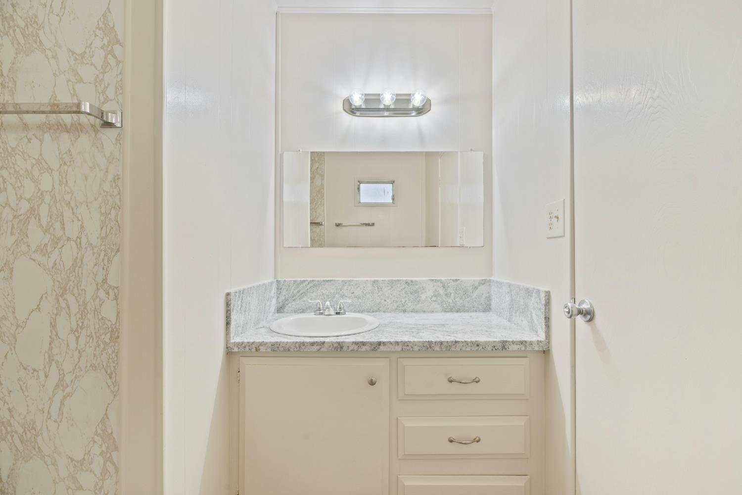 2307 Oakdale Road, Unit 60 Modesto, CA 95355 - Photo 16 of 19