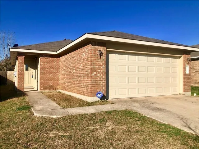$1,650 | 13020 Date Palm Trail, Elgin, TX 78621