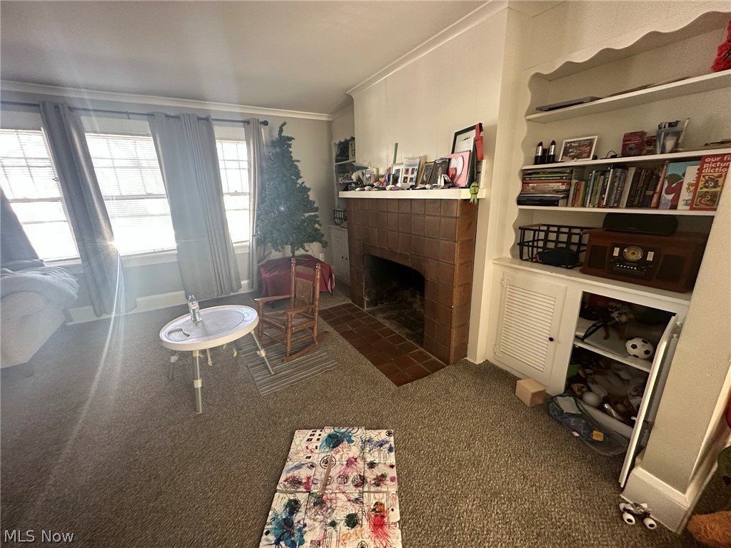 3934 Delmore Road Cleveland Heights, OH 44121 - Photo 5 of 13 Carpeted living room