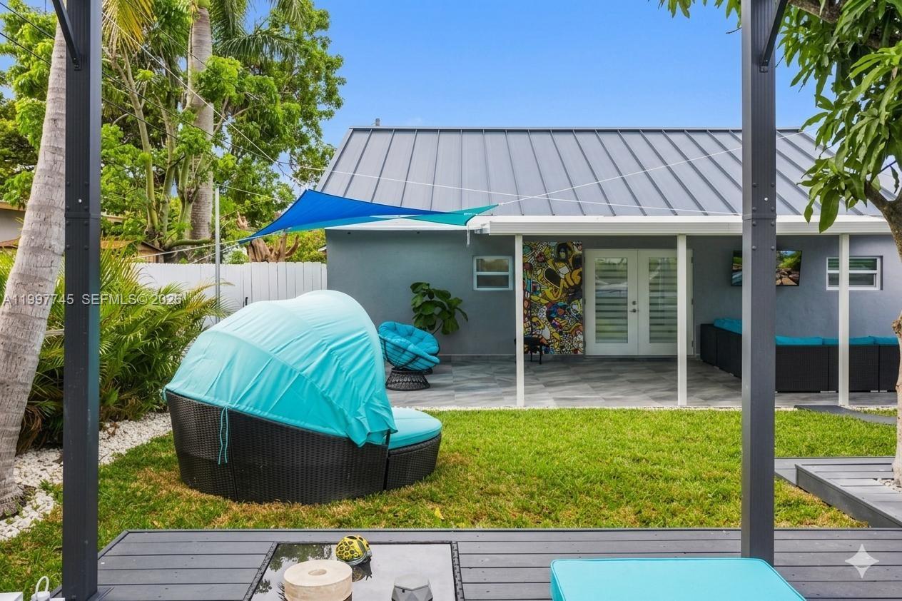 2376 Northwest 2nd Street Miami, FL 33125 - Photo 39 of 77