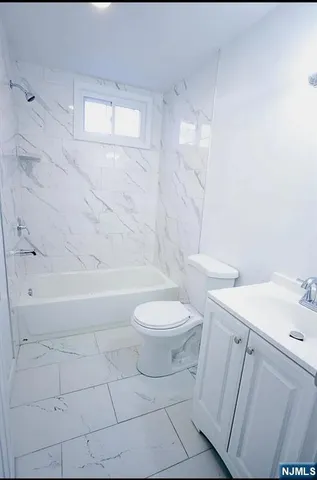 $2,600 | 818 South 12th Street, Newark, NJ 07108