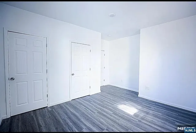 $2,600 | 818 South 12th Street, Newark, NJ 07108