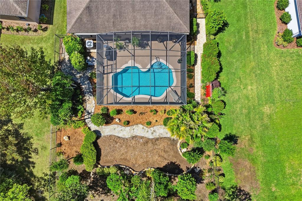 124 South Hummingbird Place Palm Coast, FL 32164 - Photo 39 of 47 an outdoor space with plants