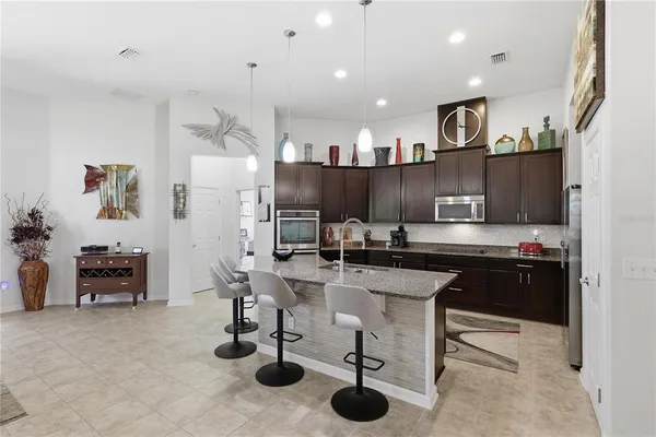 $445,000 | 124 South Hummingbird Place, Palm Coast, FL 32164