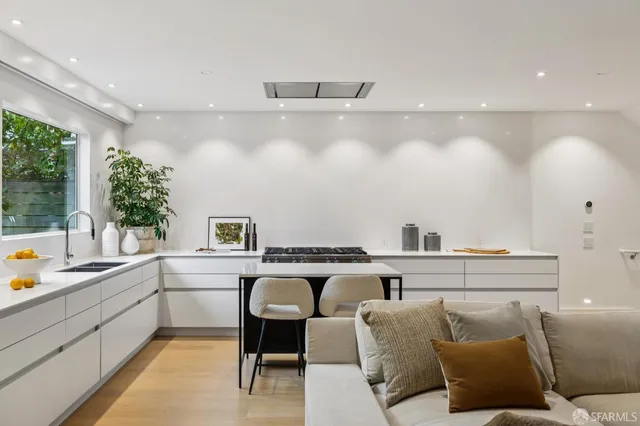 $9,995,000 | 2550 Baker Street, San Francisco, CA 94123