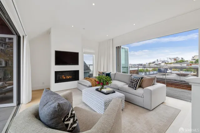 $9,995,000 | 2550 Baker Street, San Francisco, CA 94123