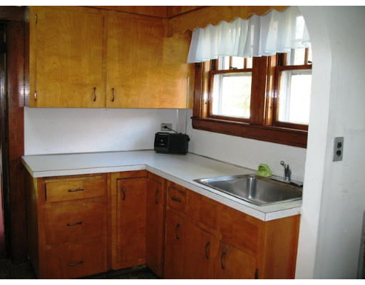 219 High Street Canton, MA 02021 - Photo 3 of 11 Gallery Image 3
