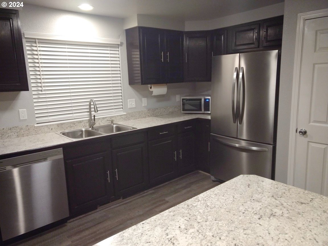 198 Little Valley Road Roseburg, OR 97471 - Photo 6 of 22 Gallery Image 6