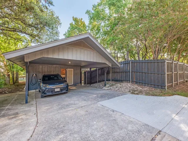 $465,000 | 9052 Fringewood Drive, Dallas, TX 75228