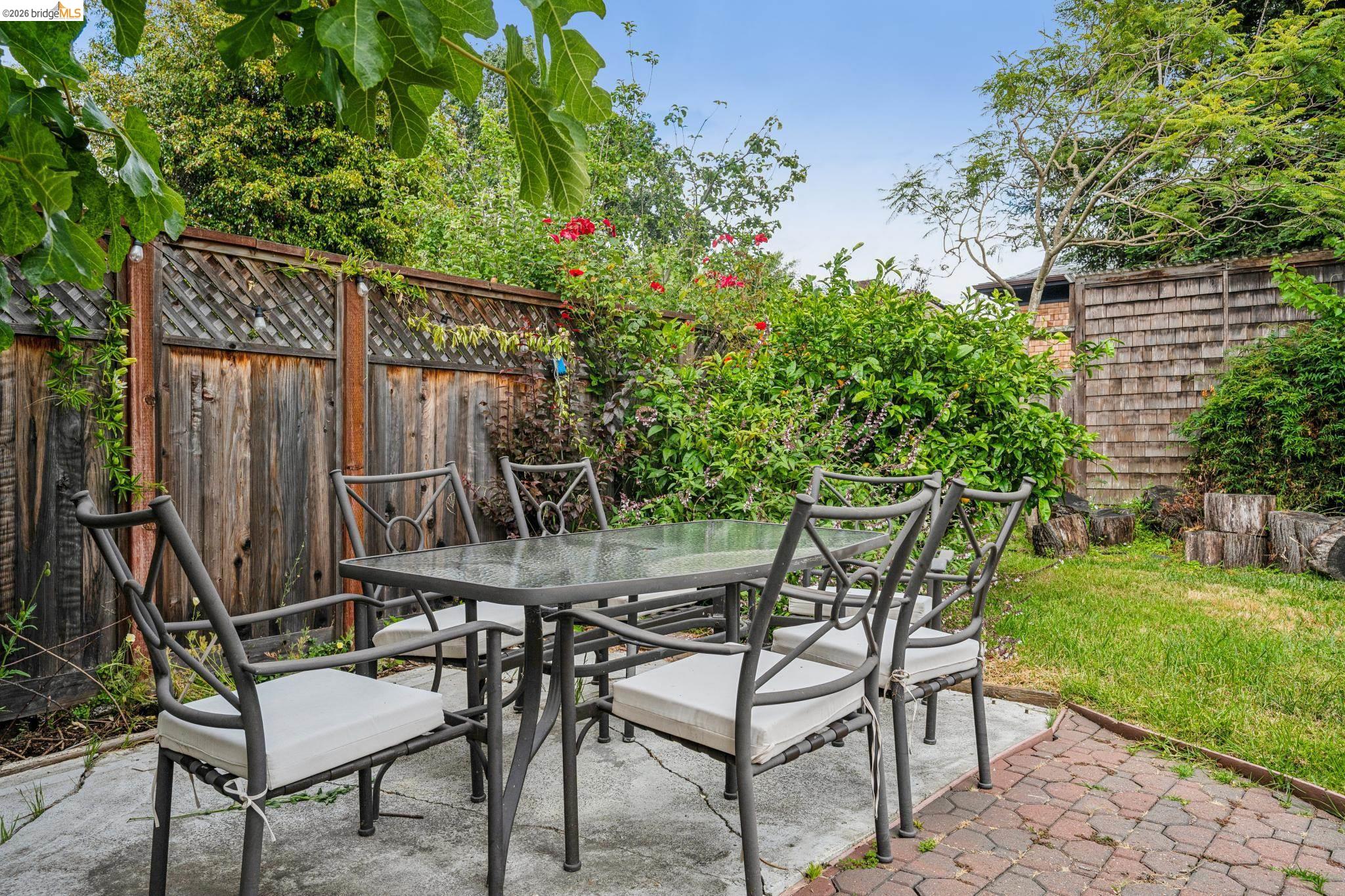 2140 Woolsey Street Berkeley, CA 94705 - Photo 27 of 40