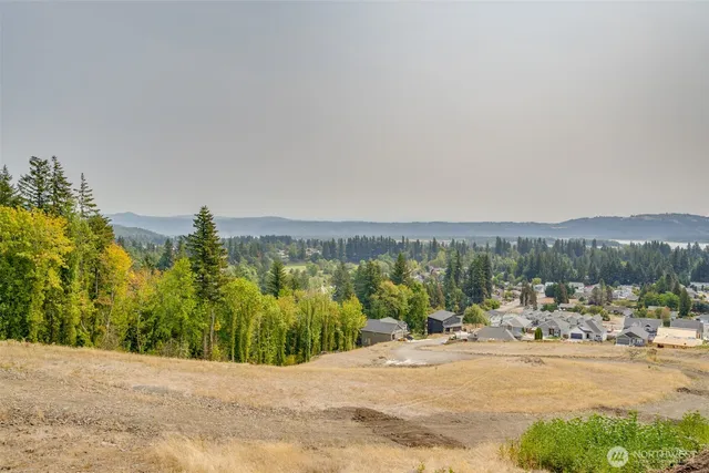 a view of a outdoor space