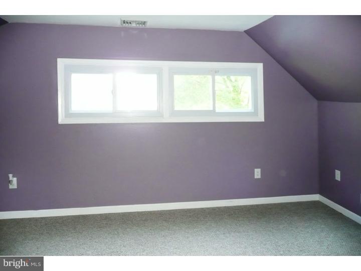 28 Inland Road Levittown, PA 19057 - Photo 14 of 19 Gallery Image 14