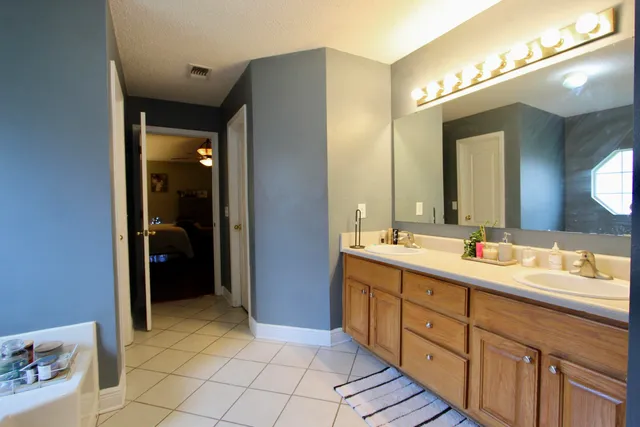 $2,450 | 624 Territory Lane, Crestview, FL 32536