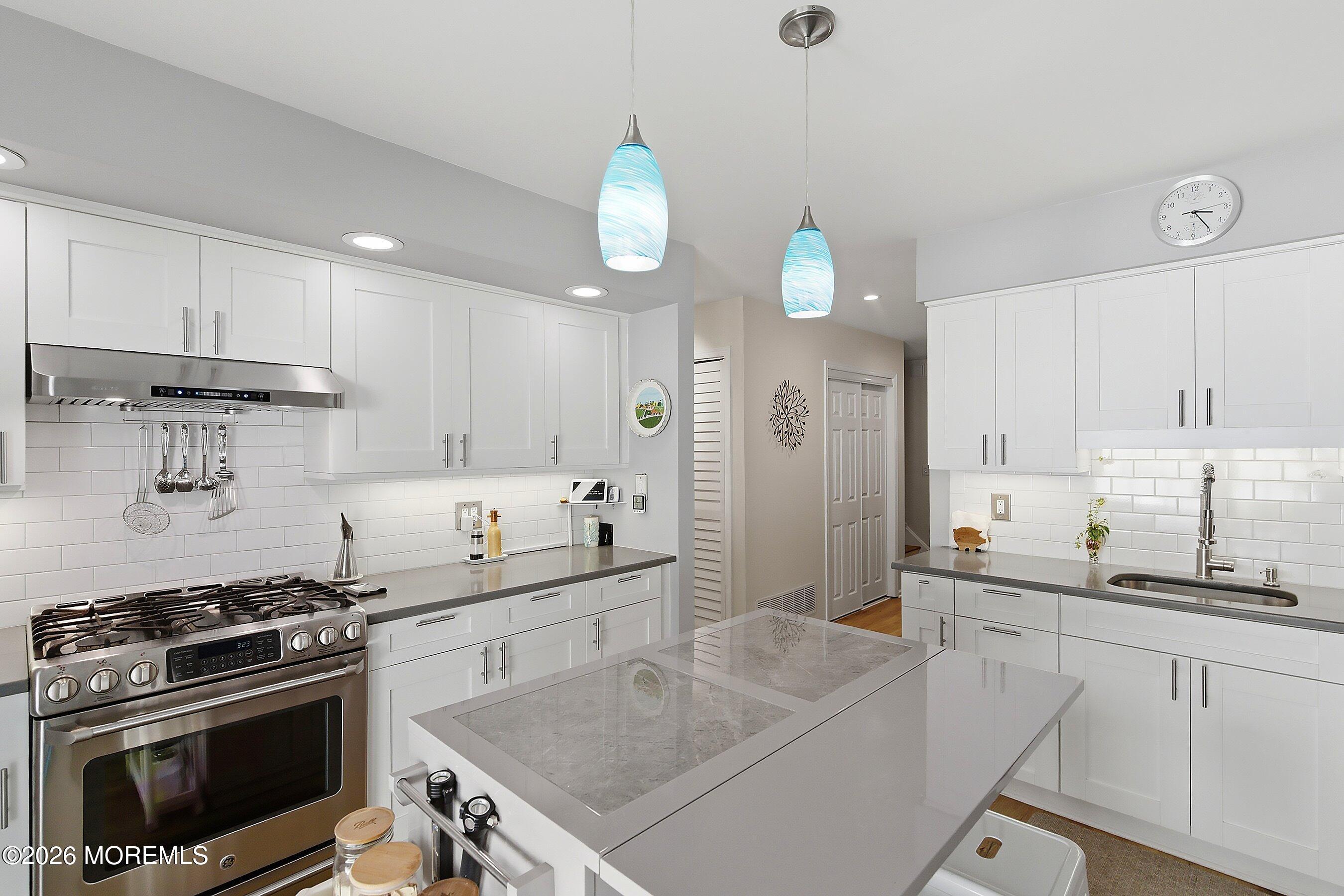 2800 Hurley Pond Road, Unit RD Wall, NJ 07719 - Photo 9 of 35 09-Kitchen 1D