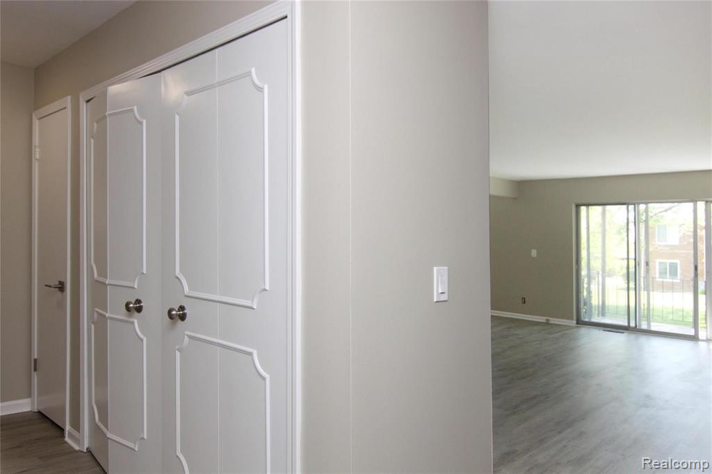 2425 Mulberry Road Bloomfield Hills, MI 48302 - Photo 12 of 22