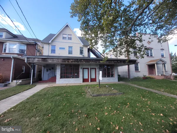 $1,750 | 2 East Broad Street, Unit 2, Palmyra, NJ 08065