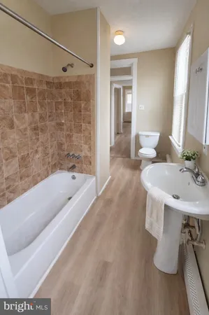 $1,750 | 2 East Broad Street, Unit 2, Palmyra, NJ 08065